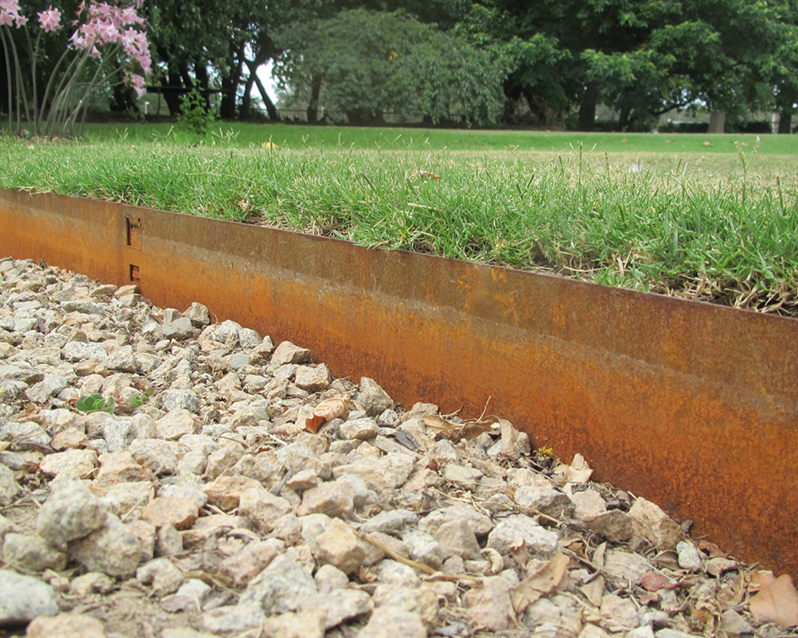 Understanding CorTen Steel Edging and Its Alternatives
